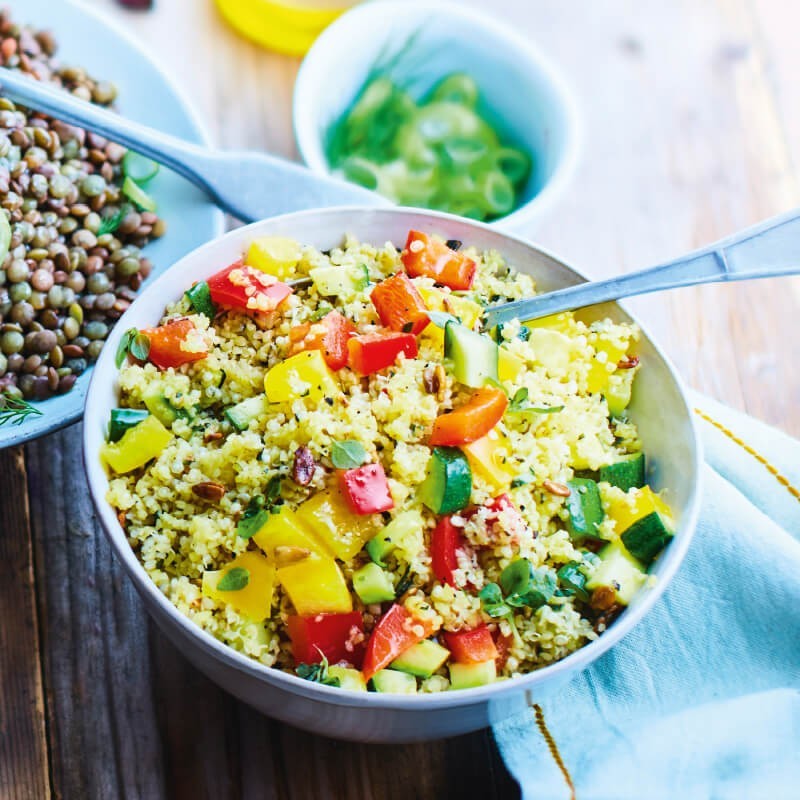 Poke bowl veggie, trio de quinoa et pickles de légumes - Priméal