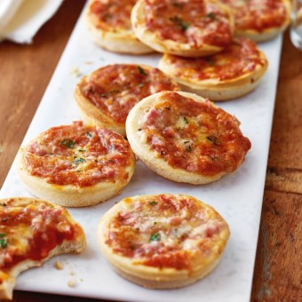 9 petites pizzas jambon-fromage - 64616 - Mise en situation - Picard Réunion