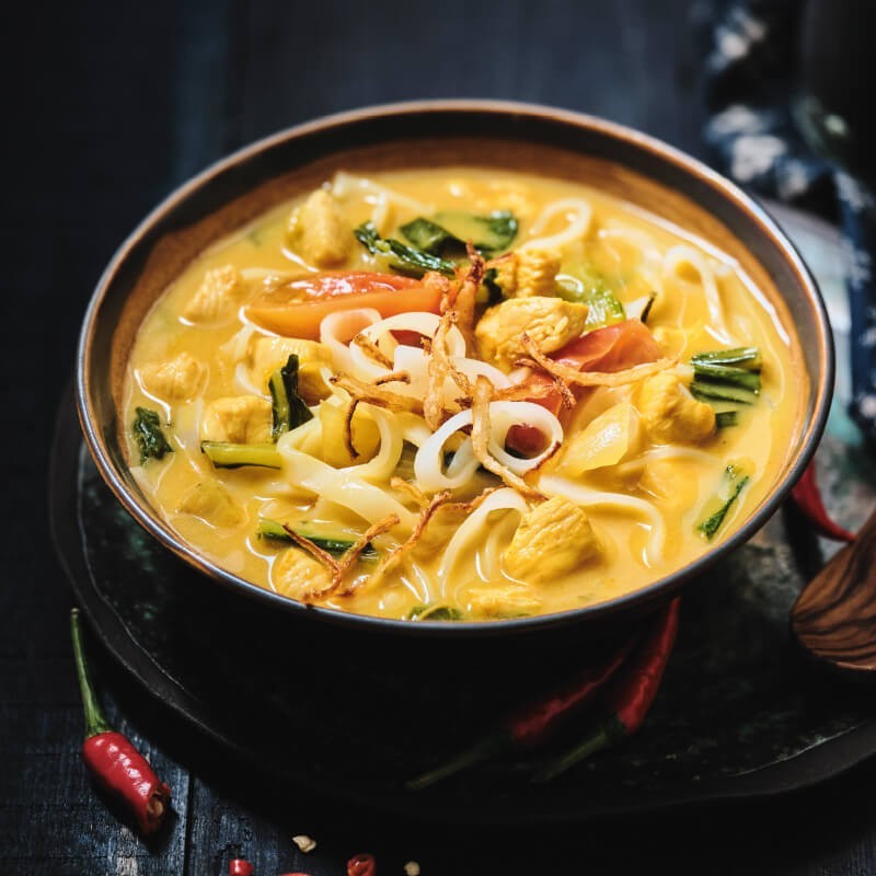 Soupe Kao Soi, bouillon lait coco, curry, nouilles Picard Réunion