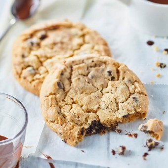 2 cookies moelleux aux pépites de chocolat - 82208 - Mise en situation - Picard Réunion