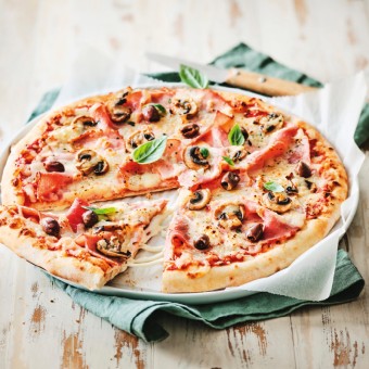 Pizza Regina "Italia" - 89011 - Mise en situation - Picard Réunion